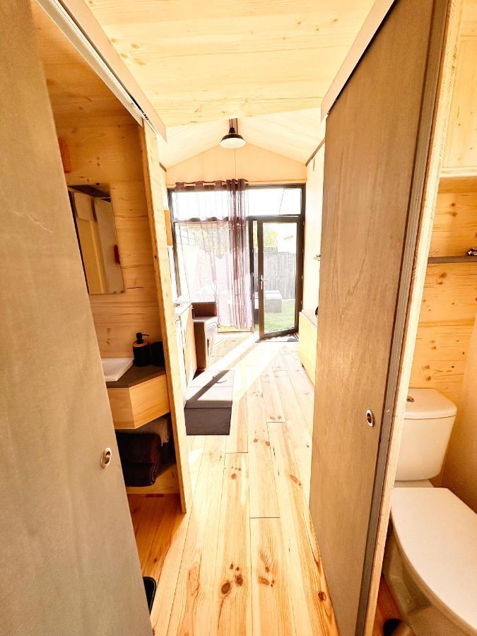 Tiny House *